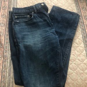 Men’s dark wash jean
